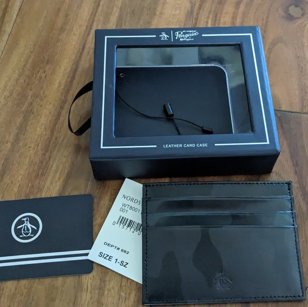 The Original Penguin Embossed Leather Card 6 Slot + Cash Slot New in Box ❤️